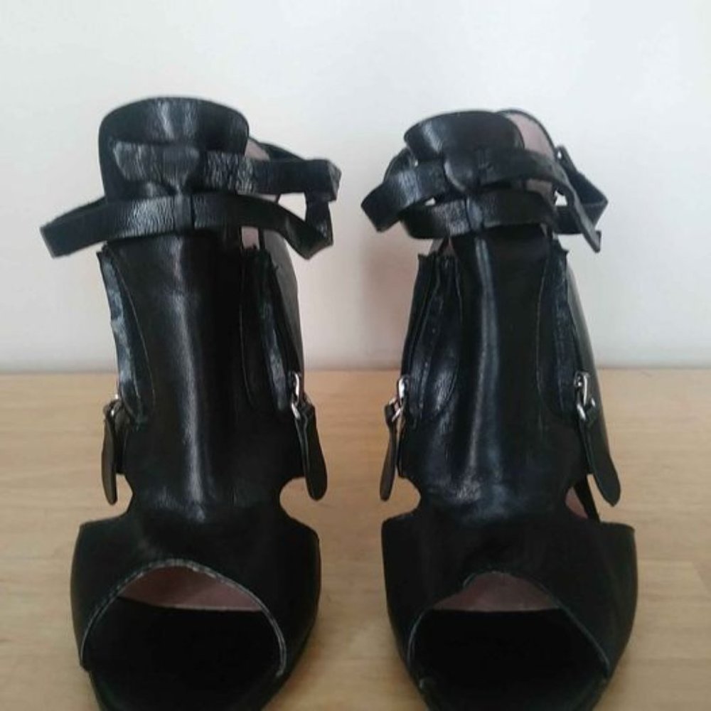 𝅺SVETSKI Women High Heel Shoes, 36 euro size, Used, Good Condition
